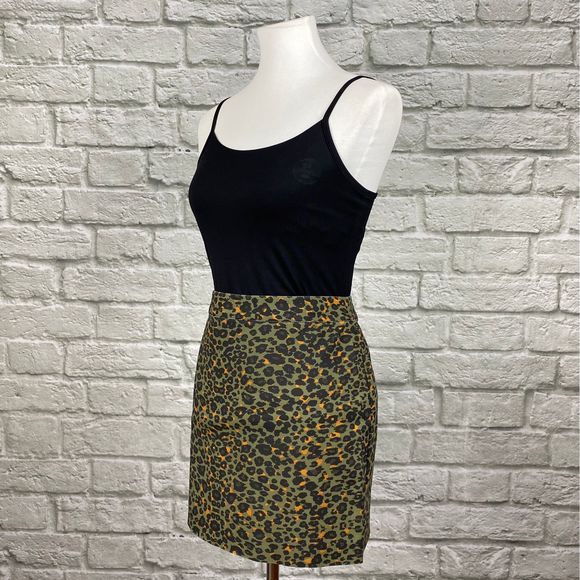 H&M Olive Leopard Print Skirt - Picture 4 of 6
